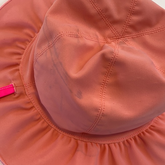 Tucker +Tate swim hat - Picture 4 of 5